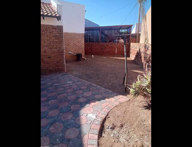 3 BEDROOM HOUSE FOR SALE IN LEBANON